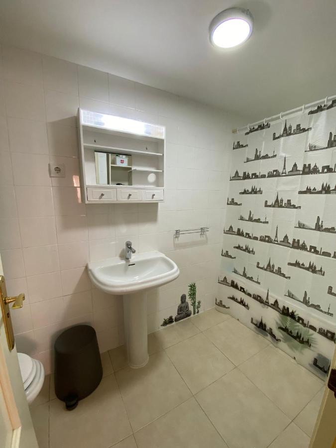 Nice Rooms In A Shared Apartment In The Centre Of Corralejo Habitaciones En Piso Compartido Екстер'єр фото